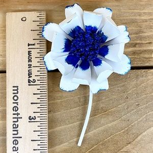 Vintage Flower Pin Brooch White Blue Anemone